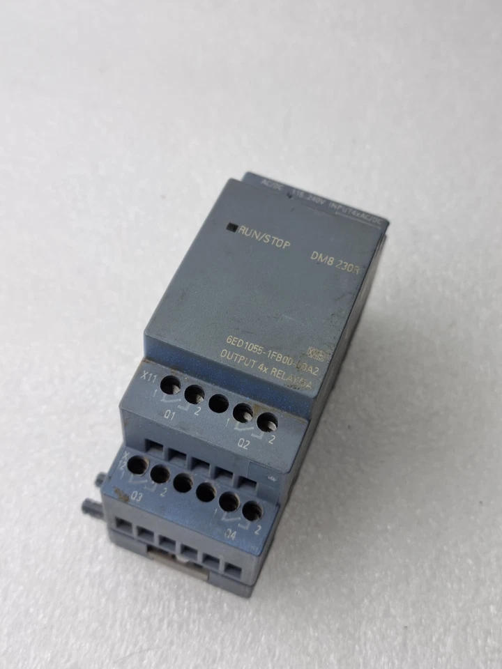 SIEMENS 6ED1055-1FB00-0BA2 DM8 230R EXPANSION MODULE AC/DC 115..240V